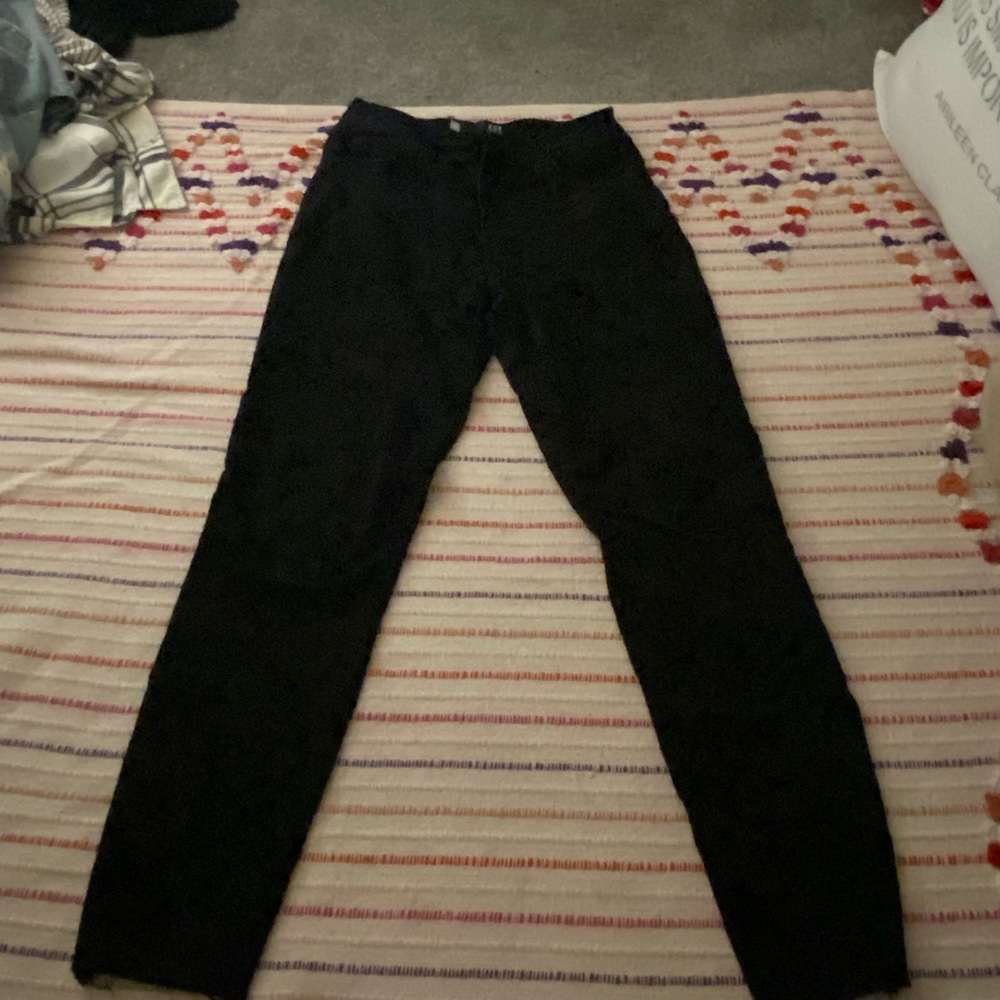 Black skinny pants
